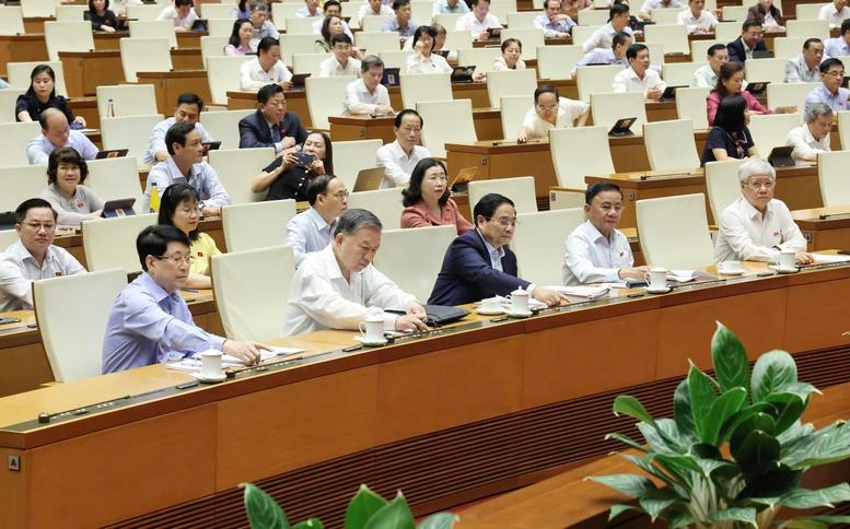 Thông qua Luật Tổ chức chính quyền địa phương (sửa đổi): Bước ngoặt lịch sử vận hành mô hình chính quyền 2 cấp- Ảnh 1.