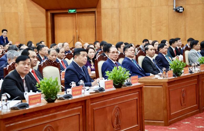 TỔNG THUẬT: Công bố nghị quyết, quyết định sáp nhập đơn vị hành chính, chỉ định nhân sự trên cả nước- Ảnh 22. TỔNG THUẬT: Công bố nghị quyết, quyết định sáp nhập đơn vị hành chính, chỉ định nhân sự trên cả nước- Ảnh 22.