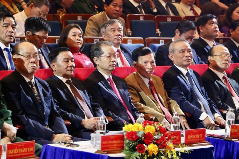 TỔNG THUẬT: Công bố nghị quyết, quyết định sáp nhập đơn vị hành chính, chỉ định nhân sự trên cả nước- Ảnh 12. TỔNG THUẬT: Công bố nghị quyết, quyết định sáp nhập đơn vị hành chính, chỉ định nhân sự trên cả nước- Ảnh 12.