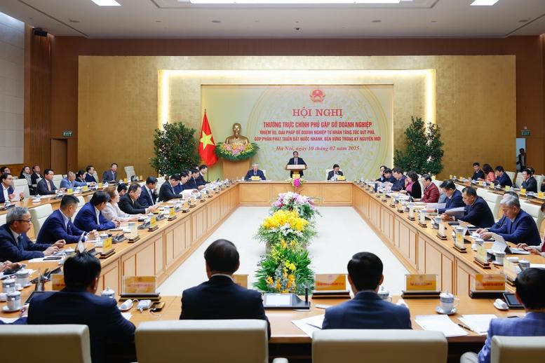 Phát động phong trào thi đua mới nhằm tạo ra đội ngũ doanh nhân giỏi- Ảnh 1. Phát động phong trào thi đua mới nhằm tạo ra đội ngũ doanh nhân giỏi- Ảnh 1.