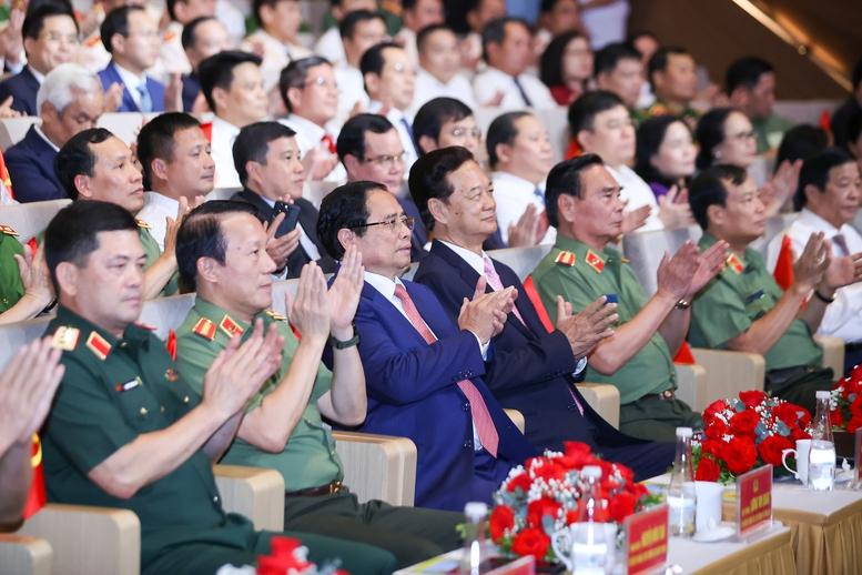 Thủ tướng Phạm Minh Chính dự Đại hội Thi đua 'Vì an ninh Tổ quốc' lần thứ IX- Ảnh 3. Thủ tướng Phạm Minh Chính dự Đại hội Thi đua 'Vì an ninh Tổ quốc' lần thứ IX- Ảnh 3.