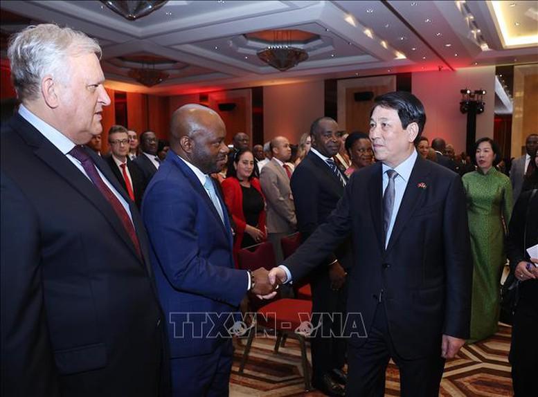 Việt Nam và Angola luôn là chỗ dựa tinh thần của nhau- Ảnh 1. Việt Nam và Angola luôn là chỗ dựa tinh thần của nhau- Ảnh 1.