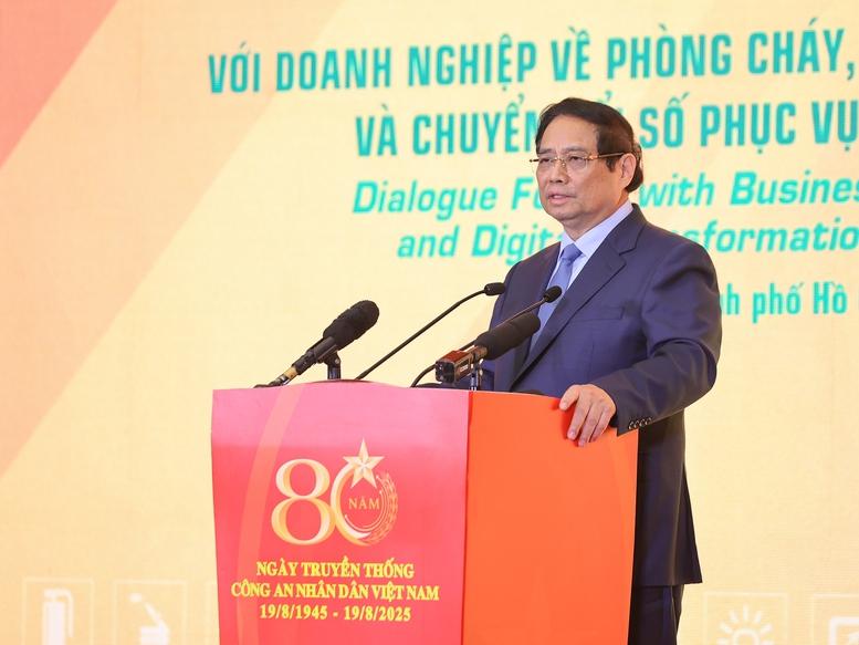Thủ tướng: Xây dựng văn hóa phòng cháy, chữa cháy, phòng chống thiên tai, nâng cao kỹ năng cứu nạn, cứu hộ trong toàn dân- Ảnh 9.