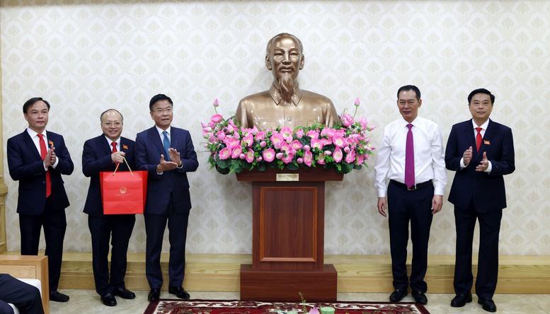 Xây dựng phường Sầm Sơn, Thanh Hóa, trở thành đô thị biển đặc sắc hàng đầu cả nước- Ảnh 7.