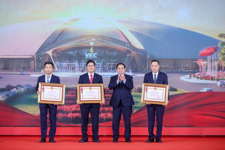 Thủ tướng Phạm Minh Chính: Không khí đặc biệt, khí thế đặc biệt, nỗ lực đặc biệt, sẽ tạo thành quả đặc biệt- Ảnh 11.