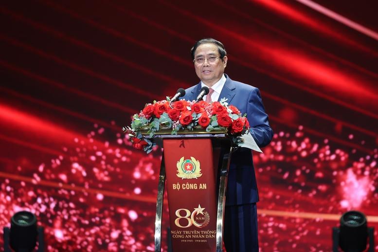80 NĂM CÔNG AN NHÂN DÂN VIỆT NAM VỚI SỰ NGHIỆP XÂY DỰNG VÀ PHÁT TRIỂN KINH TẾ -  XÃ HỘI CỦA ĐẤT NƯỚC- Ảnh 3.