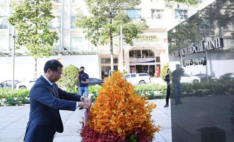Khai mạc Triển lãm '80 năm Ngoại giao Việt Nam: Vinh dự và tự hào'- Ảnh 3.
