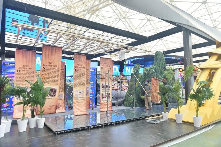 Triển lãm thành tựu Đất nước: Bổ sung khu trưng bày máy móc, thiết bị đặc sắc, tiêu biểu- Ảnh 1.