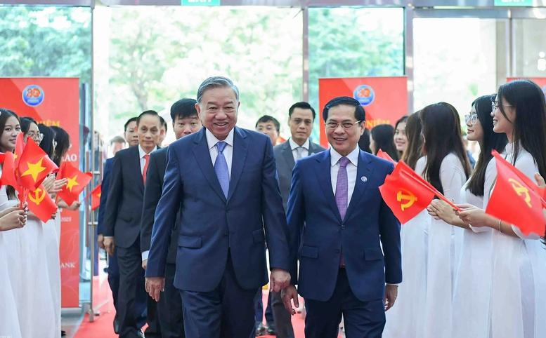 Kỷ niệm 80 năm thành lập ngành Ngoại giao Việt Nam- Ảnh 1.