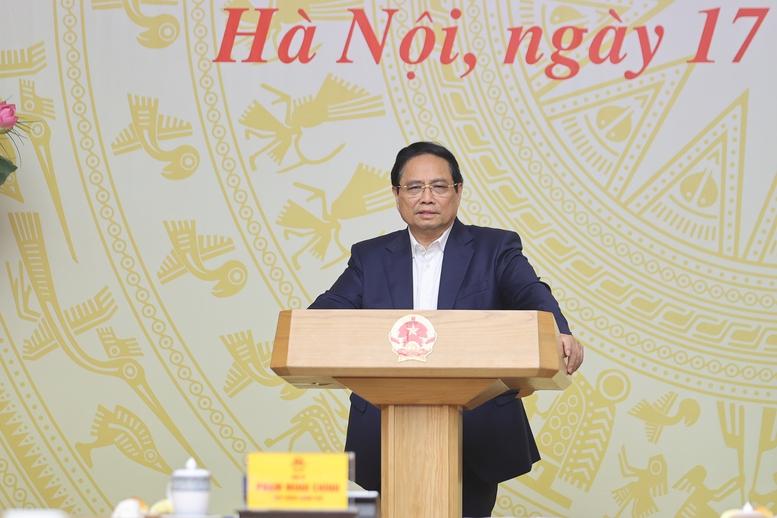 Thủ tướng: Bảo đảm giải ngân 100% vốn đầu tư công, nâng cao chất lượng và phát huy vai trò động lực tăng trưởng- Ảnh 5.