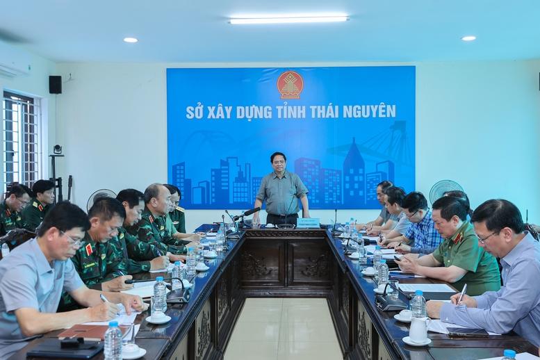 Thủ tướng chỉ đạo 9 nhiệm vụ cấp bách tại Thái Nguyên và xây dựng đường, đê kiên cố hai bên sông Cầu- Ảnh 2. Thủ tướng chỉ đạo 9 nhiệm vụ cấp bách tại Thái Nguyên và xây dựng đường, đê kiên cố hai bên sông Cầu- Ảnh 2.