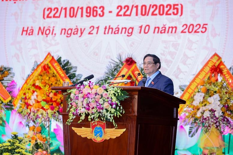 Thủ tướng: Phòng không - không quân là tuyến đầu phòng thủ chiến lược, cần nghiên cứu xây dựng "Vòm Phòng không bền vững"- Ảnh 9. Thủ tướng: Phòng không - không quân là tuyến đầu phòng thủ chiến lược, cần nghiên cứu xây dựng "Vòm Phòng không bền vững"- Ảnh 9.