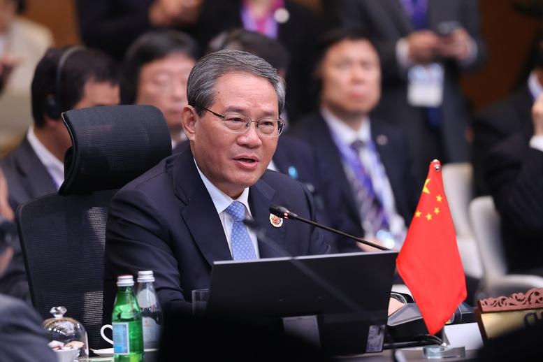Thủ tướng Phạm Minh Chính tham dự Hội nghị Cấp cao ASEAN 3 với Trung Quốc, Nhật Bản, Hàn Quốc- Ảnh 4. Thủ tướng Phạm Minh Chính tham dự Hội nghị Cấp cao ASEAN 3 với Trung Quốc, Nhật Bản, Hàn Quốc- Ảnh 4.