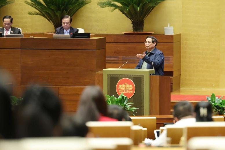 Thủ tướng: Nền kinh tế Việt Nam đủ sức chống chịu và đã vượt qua được các cú sốc rất lớn từ bên ngoài- Ảnh 3. Thủ tướng: Nền kinh tế Việt Nam đủ sức chống chịu và đã vượt qua được các cú sốc rất lớn từ bên ngoài- Ảnh 3.