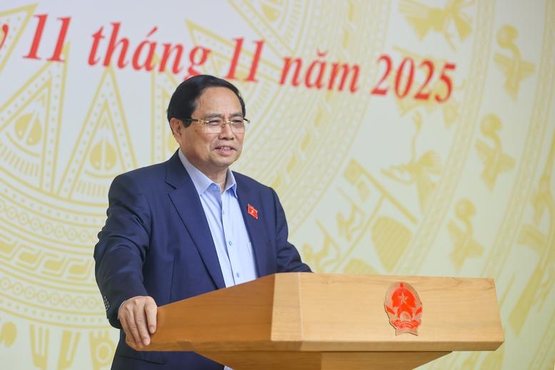 Thủ tướng: Không để người dân phải "lòng vòng", mất thêm chi phí khi tiếp cận nhà ở xã hội- Ảnh 6.