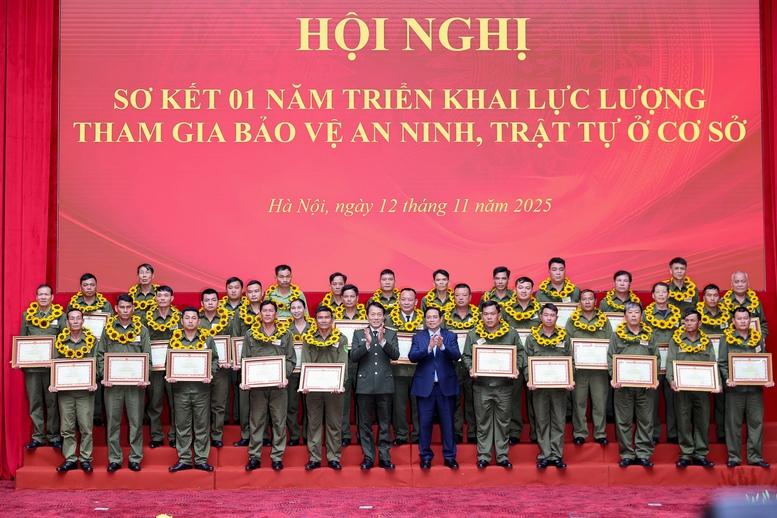 Thủ tướng nêu phương châm 14 chữ với lực lượng bảo vệ an ninh, trật tự ở cơ sở- Ảnh 11.