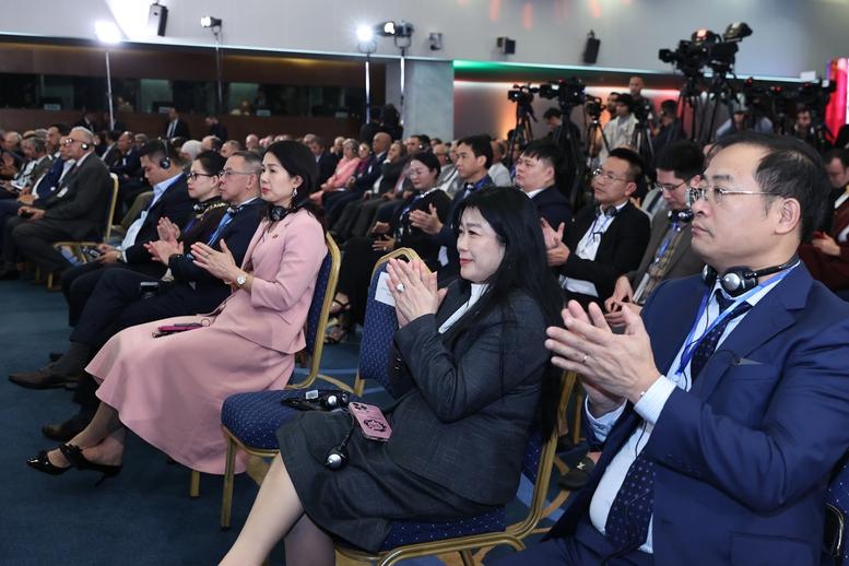 Thủ tướng mời gọi doanh nghiệp Việt Nam đầu tư tại Algeria để xuất khẩu sang 3 châu lục- Ảnh 6.