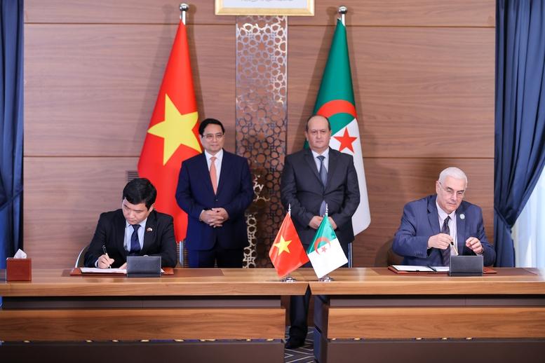 Việt Nam - Algeria ký kết nhiều văn kiện hợp tác quan trọng- Ảnh 6. Việt Nam - Algeria ký kết nhiều văn kiện hợp tác quan trọng- Ảnh 6.