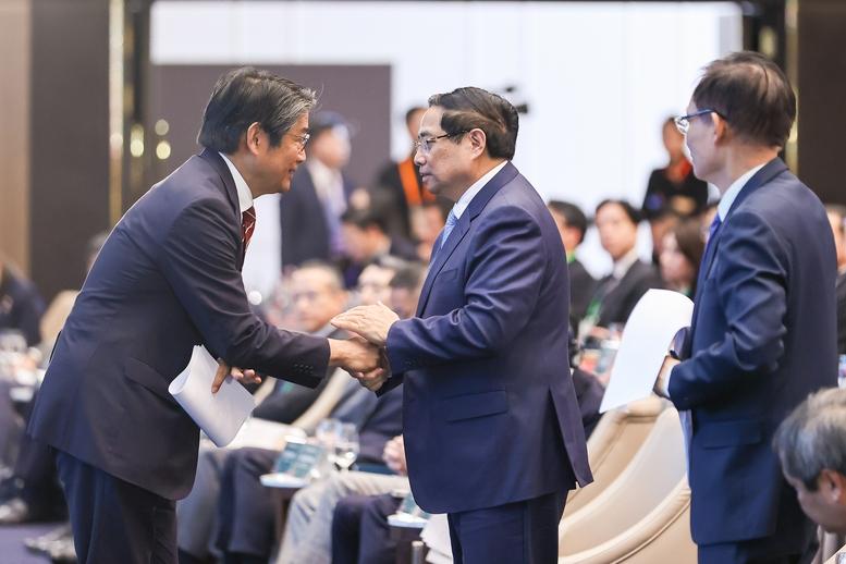 Thủ tướng: Phát huy tinh thần "làm việc, làm việc" và "3 cùng" để thúc đẩy hợp tác Việt – Nhật- Ảnh 1. Thủ tướng: Phát huy tinh thần "làm việc, làm việc" và "3 cùng" để thúc đẩy hợp tác Việt – Nhật- Ảnh 1.