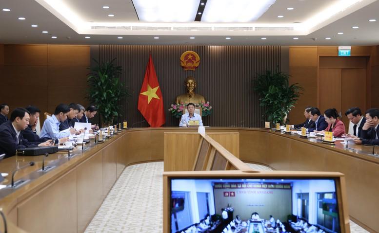 Phấn đấu giải ngân để hỗ trợ tăng trưởng- Ảnh 1.