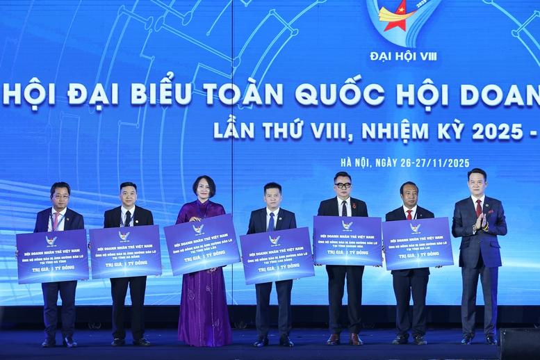 Thủ tướng: Các doanh nghiệp, doanh nhân trẻ thực hiện 6 tiên phong, thi đua '6 nhất'- Ảnh 7.
