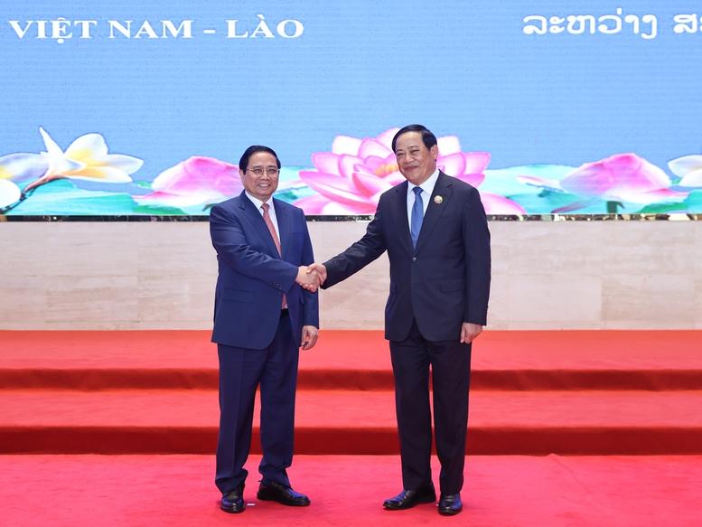 Kỳ họp 48 Uỷ ban Liên chính phủ Việt Nam – Lào: Hiện thực hoá quan hệ "gắn kết chiến lược"- Ảnh 4. Kỳ họp 48 Uỷ ban Liên chính phủ Việt Nam – Lào: Hiện thực hoá quan hệ "gắn kết chiến lược"- Ảnh 4.