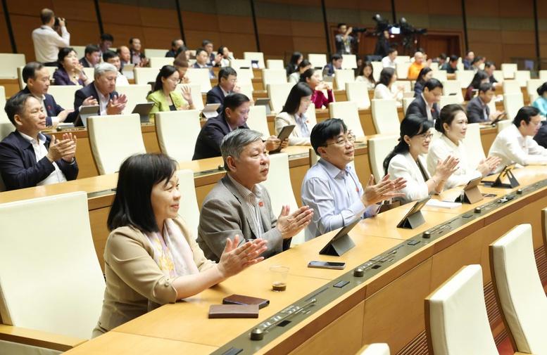 Hà Nội được 'chốt' cơ chế, chính sách đặc thù để thực hiện các dự án lớn, quan trọng- Ảnh 1. Hà Nội được 'chốt' cơ chế, chính sách đặc thù để thực hiện các dự án lớn, quan trọng- Ảnh 1.