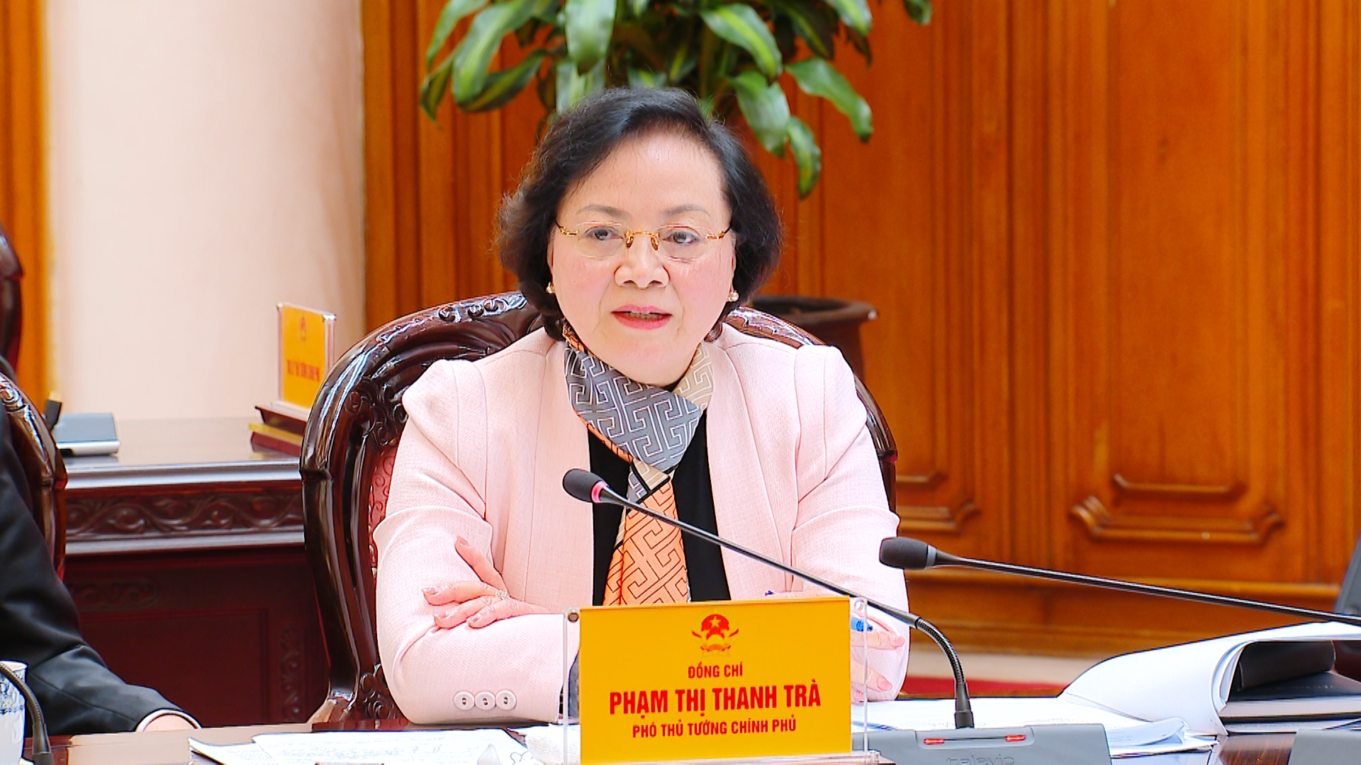 Quyết liệt sắp xếp tổ chức bộ máy; tập trung sắp xếp cơ sở y tế, giáo dục, thành lập đơn vị sự nghiệp cấp xã- Ảnh 1.