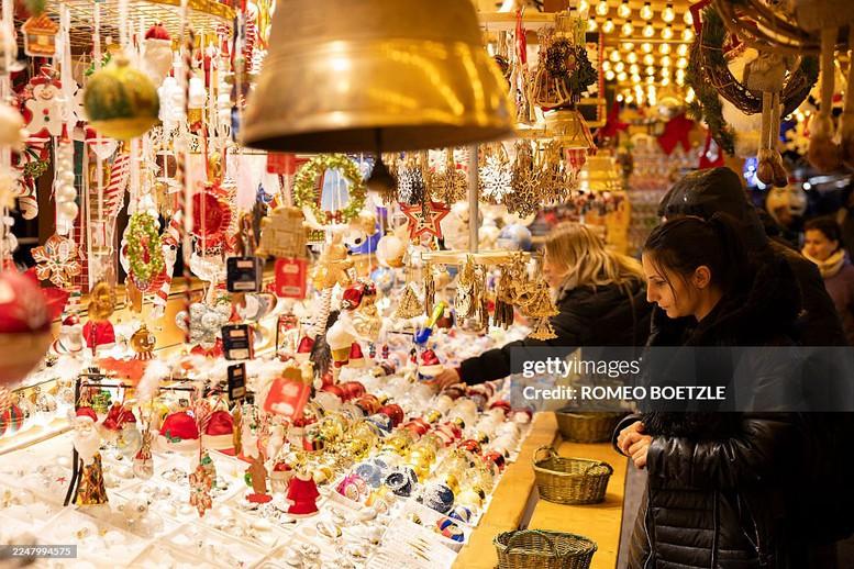 Thế giới rộn ràng chờ đón Giáng sinh 2025- Ảnh 4.