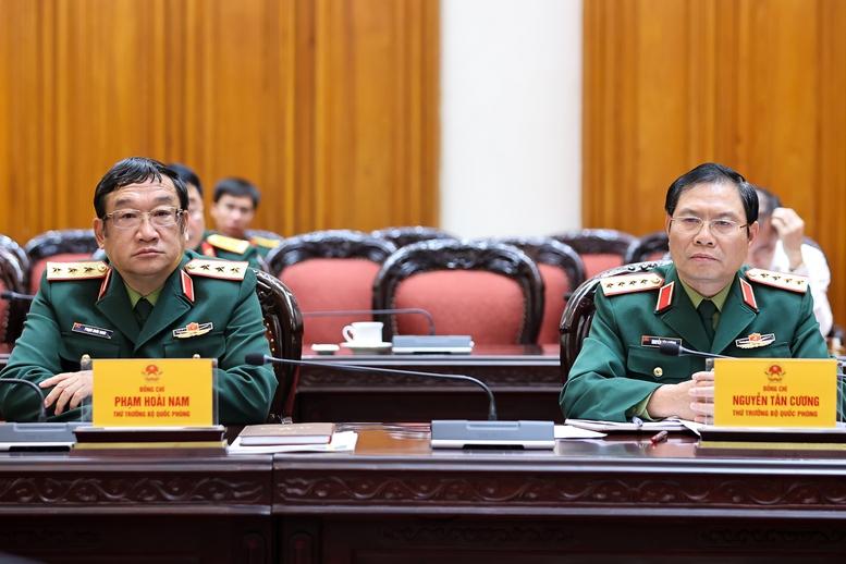 Thủ tướng: Làm chủ công nghệ chiến lược và đẩy mạnh thương mại hóa sản phẩm công nghiệp quốc phòng- Ảnh 6. Thủ tướng: Làm chủ công nghệ chiến lược và đẩy mạnh thương mại hóa sản phẩm công nghiệp quốc phòng- Ảnh 6.