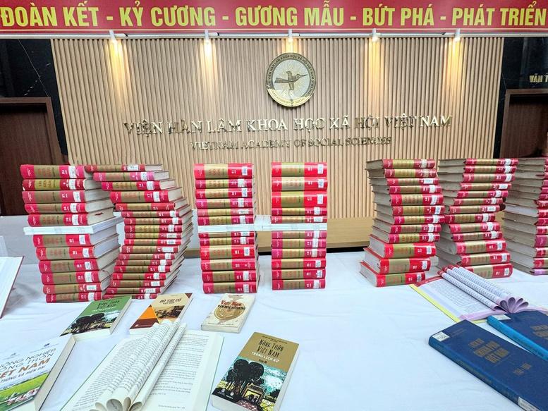 Khẳng định vai trò khoa học xã hội và nhân văn trong 40 năm đổi mới- Ảnh 3.