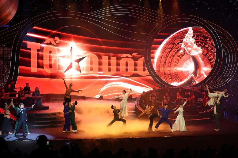 ‘Với Đảng vẹn toàn niềm tin yêu’-chương trình nghệ thuật đặc biệt hướng tới Đại hội Đảng XIV- Ảnh 5. ‘Với Đảng vẹn toàn niềm tin yêu’-chương trình nghệ thuật đặc biệt hướng tới Đại hội Đảng XIV- Ảnh 5.