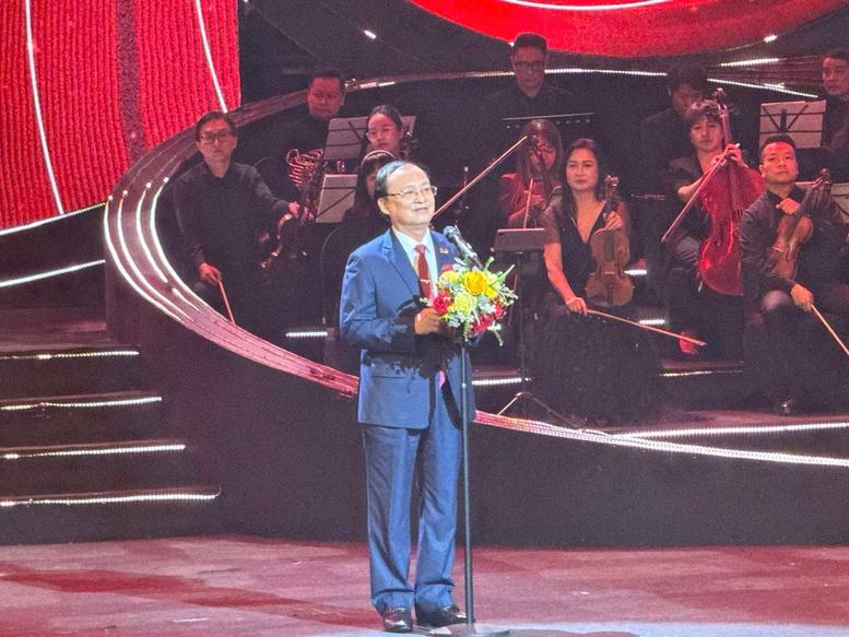 ‘Với Đảng vẹn toàn niềm tin yêu’-chương trình nghệ thuật đặc biệt hướng tới Đại hội Đảng XIV- Ảnh 2. ‘Với Đảng vẹn toàn niềm tin yêu’-chương trình nghệ thuật đặc biệt hướng tới Đại hội Đảng XIV- Ảnh 2.