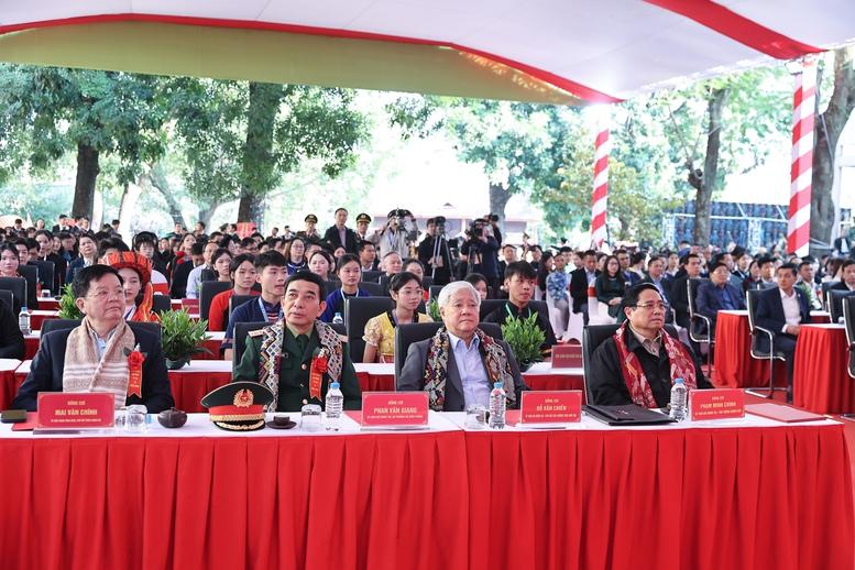 Thủ tướng dự khởi công 3 ngôi trường của "tình dân tộc, nghĩa đồng bào"- Ảnh 3.