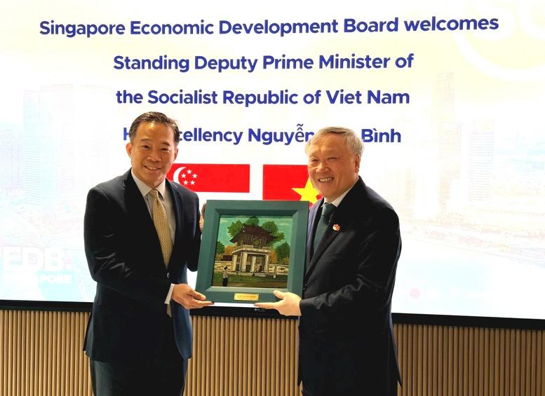 Phó Thủ tướng Nguyễn Hòa Bình làm việc với các cơ quan, doanh nghiệp, nhà đầu tư Singapore để thúc đẩy hợp tác trong lĩnh vực trung tâm tài chính- Ảnh 5.