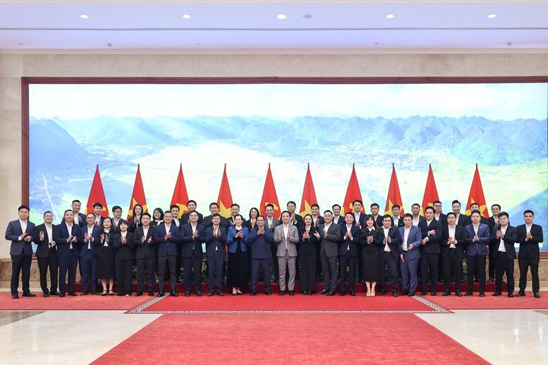 Thủ tướng Phạm Minh Chính làm việc với Ban Chấp hành Đoàn Thanh niên Chính phủ- Ảnh 7.