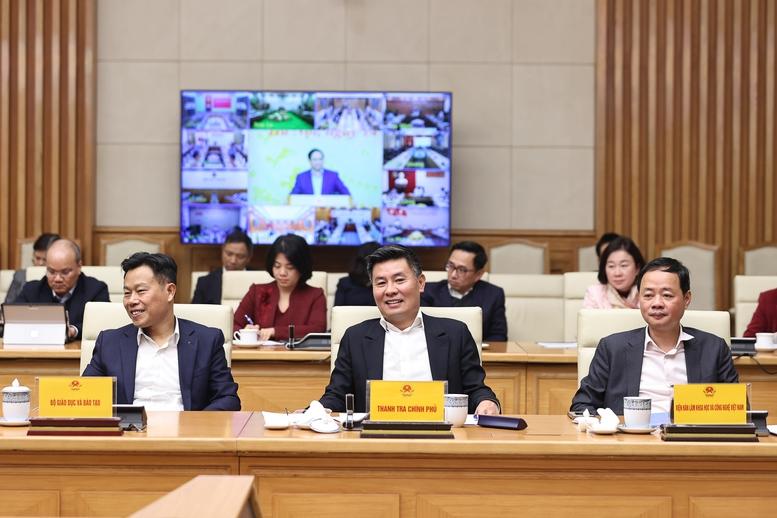 Thủ tướng: Xây dựng KPI để đánh giá tình hình ký kết, triển khai các cam kết quốc tế- Ảnh 4. Thủ tướng: Xây dựng KPI để đánh giá tình hình ký kết, triển khai các cam kết quốc tế- Ảnh 4.