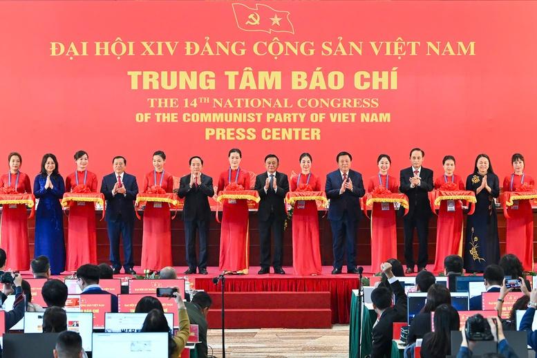 Khai trương Trung tâm Báo chí phục vụ Đại hội XIV của Đảng- Ảnh 1.
