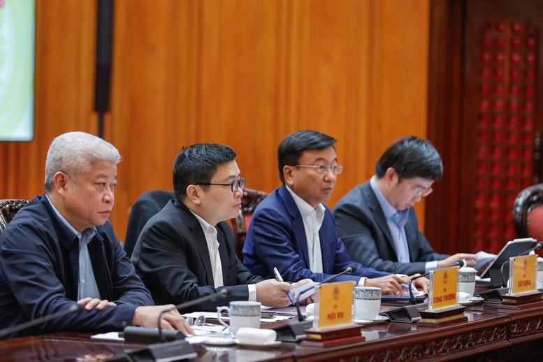 Thủ tướng: Triển khai Nghị quyết Đại hội XIV của Đảng ngay từ những ngày đầu, tuần đầu, tháng đầu- Ảnh 9. Thủ tướng: Triển khai Nghị quyết Đại hội XIV của Đảng ngay từ những ngày đầu, tuần đầu, tháng đầu- Ảnh 9.