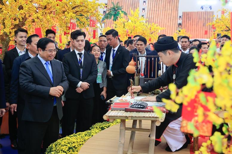 Thủ tướng khai mạc Hội chợ Mùa Xuân lần thứ nhất năm 2026 với 3 kỳ vọng lớn- Ảnh 9.