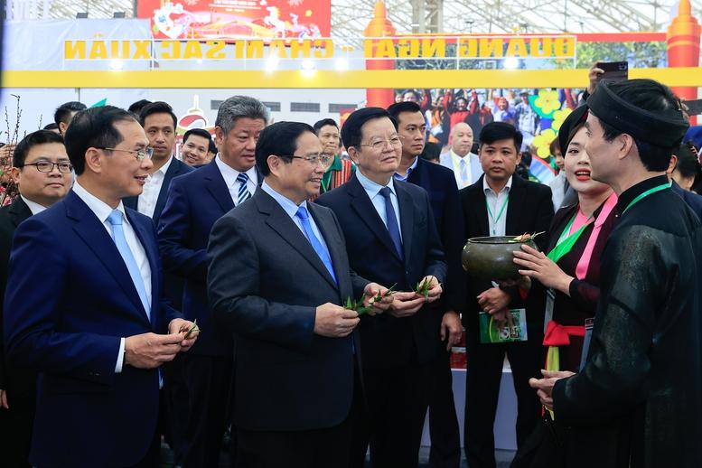 Thủ tướng khai mạc Hội chợ Mùa Xuân lần thứ nhất năm 2026 với 3 kỳ vọng lớn- Ảnh 8.