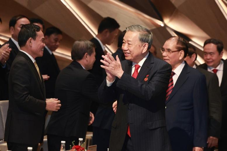 Phát biểu của Tổng Bí thư Tô Lâm tại lễ tuyên dương Bí thư chi bộ xuất sắc và trao giải Búa liềm Vàng- Ảnh 1.