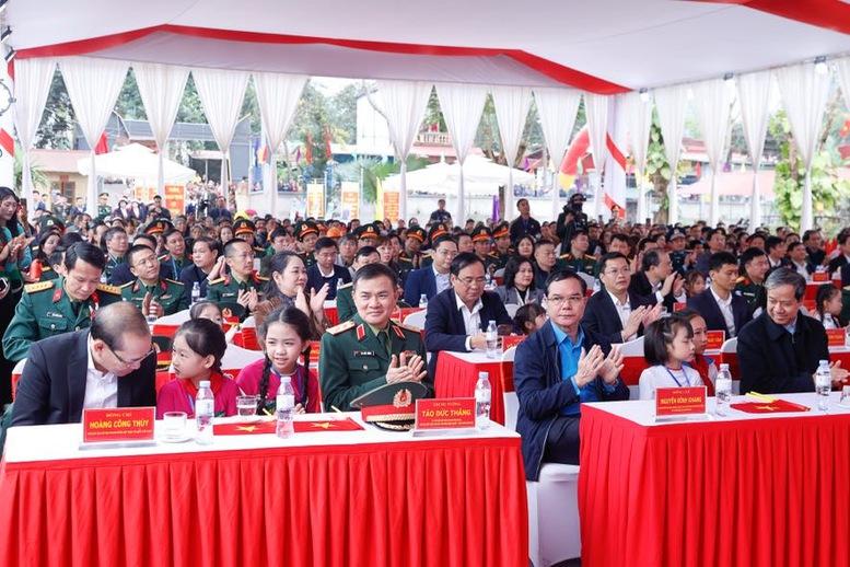 Thủ tướng Phạm Minh Chính: Mọi thành quả phát triển đều hướng tới nhân dân- Ảnh 7.