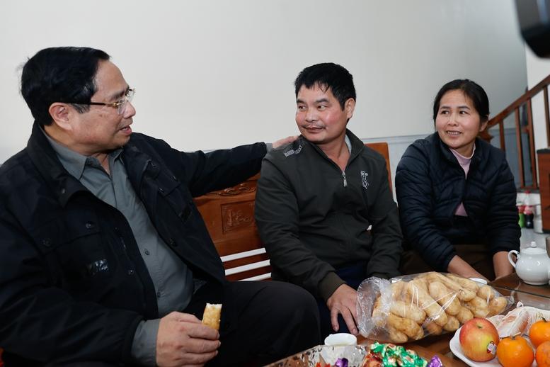 Thủ tướng: Phát động 'Chiến dịch Đông Khê năm 2026' hoàn thành 2 tuyến cao tốc ở Lạng Sơn, Cao Bằng- Ảnh 11. Thủ tướng: Phát động 'Chiến dịch Đông Khê năm 2026' hoàn thành 2 tuyến cao tốc ở Lạng Sơn, Cao Bằng- Ảnh 11.