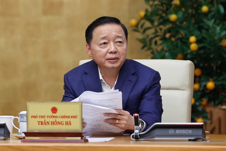 Thủ tướng: Xây dựng luật phải phân cấp, phân quyền tối đa và cắt giảm mọi thủ tục rườm rà- Ảnh 4.