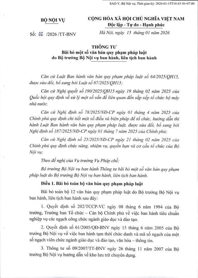 Từ 1/3 bãi bỏ toàn bộ 12 quyết định, thông tư về quản lý công chức, viên chức, thanh tra, lưu trữ...- Ảnh 1.
