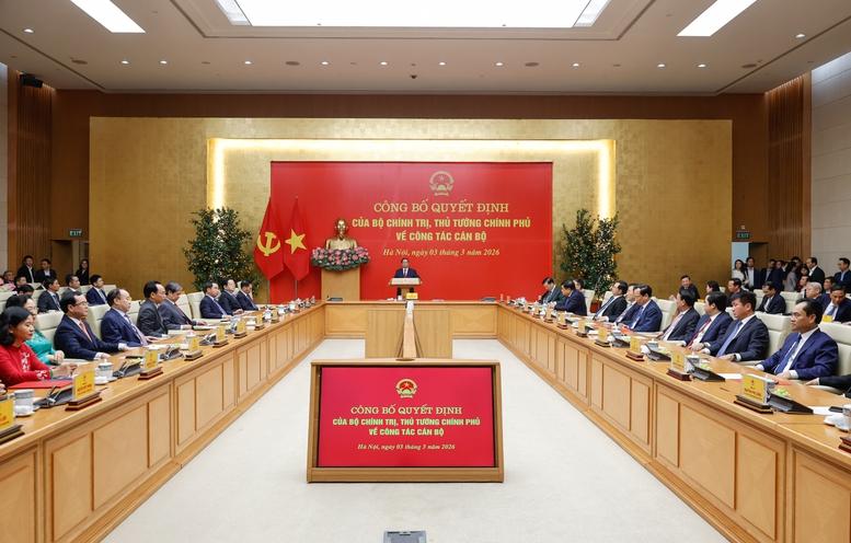 Thủ tướng trao quyết định chỉ định Phó Bí thư Đảng ủy Chính phủ và bổ nhiệm lãnh đạo 4 bộ, cơ quan ngang Bộ- Ảnh 1. Thủ tướng trao quyết định chỉ định Phó Bí thư Đảng ủy Chính phủ và bổ nhiệm lãnh đạo 4 bộ, cơ quan ngang Bộ- Ảnh 1.