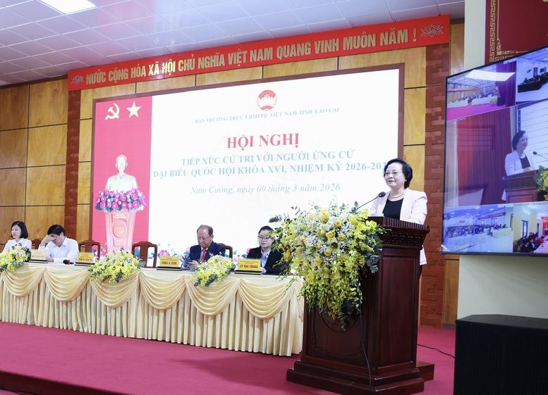 Phó Thủ tướng Phạm Thị Thanh Trà thông tin tới cử tri về lộ trình cải cách tiền lương, cắt giảm thủ tục hành chính- Ảnh 3.