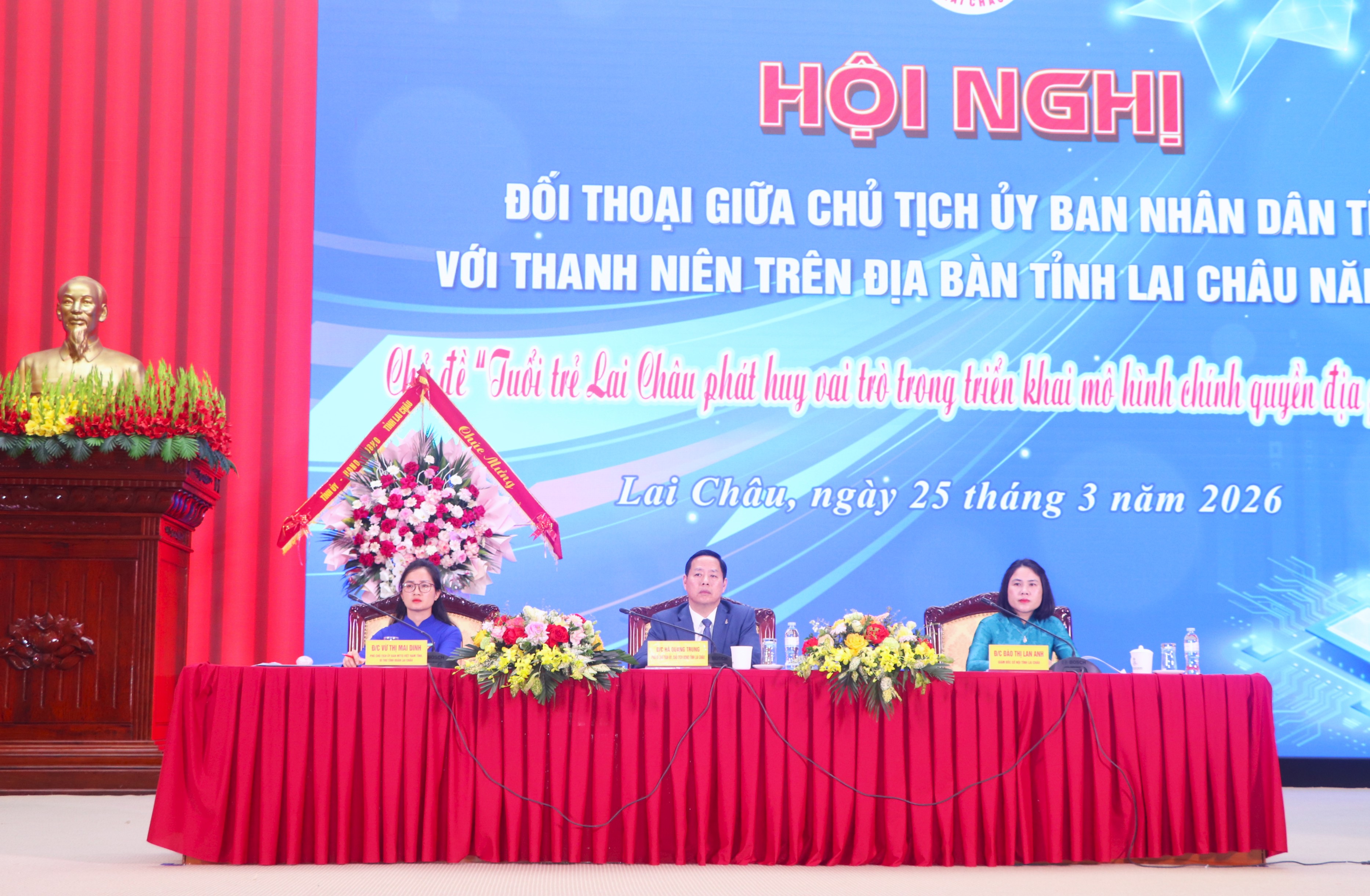 Chủ tịch UBND tỉnh đối thoại với thanh niên trên địa bàn tỉnh Lai Châu năm 2026