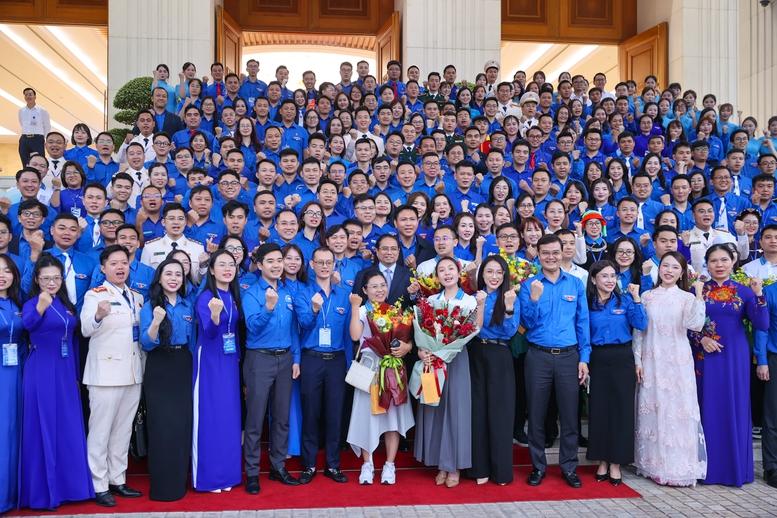 Thủ tướng Phạm Minh Chính: Đoàn viên, thanh niên hăng hái đi đầu thực hiện '6 tiên phong'- Ảnh 10.